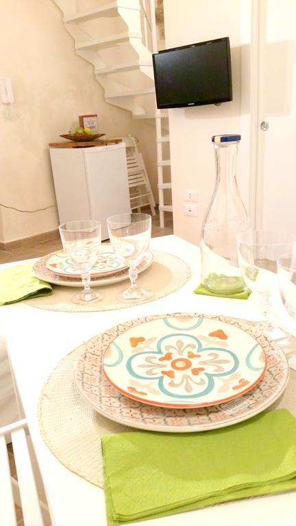 Little Tower Apartment Bari Luaran gambar